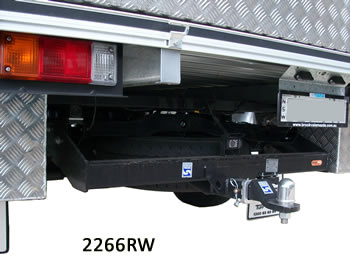 Mazda BT50 cab-chassis towbar